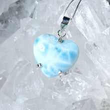 Lade das Bild in den Galerie-Viewer, High Quality Kettenanhänger Larimar Herz Silber
