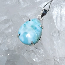 Lade das Bild in den Galerie-Viewer, High Quality Kettenanhänger Larimar Tropfen Silber
