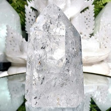 Lade das Bild in den Galerie-Viewer, High Quality Bergkristall Turm
