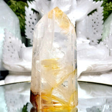 Lade das Bild in den Galerie-Viewer, Golden Healer Turm
