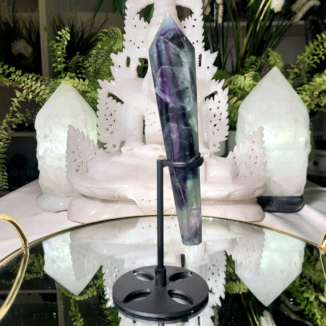 Fluorit Spitze auf Stand