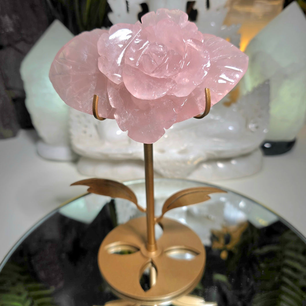 Rosenquarz Rose auf Stand