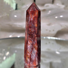 Lade das Bild in den Galerie-Viewer, Feuerquarz Turm
