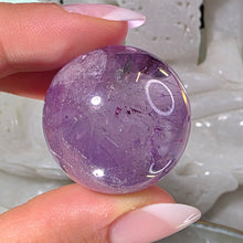 Lade das Bild in den Galerie-Viewer, Amethyst Kugel mit Stand

