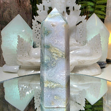 Lade das Bild in den Galerie-Viewer, Moosachat Druzy Turm
