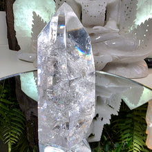 Lade das Bild in den Galerie-Viewer, Bergkristall Turm
