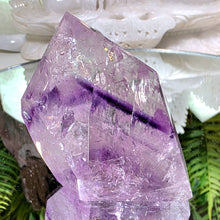 Lade das Bild in den Galerie-Viewer, Amethyst Freeform mit Phantom
