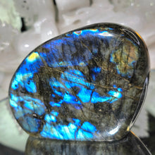 Lade das Bild in den Galerie-Viewer, Labradorit Freeform
