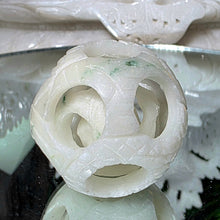 Lade das Bild in den Galerie-Viewer, Handmade 2 Kugeln in der Kugel
