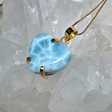 Lade das Bild in den Galerie-Viewer, (AAA) High Quality Kettenanhänger Larimar Gold
