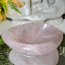 Lade das Bild in den Galerie-Viewer, Rosenquarz Schale
