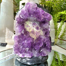 Lade das Bild in den Galerie-Viewer, Kristall-Lampe Amethyst
