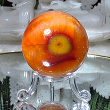 Lade das Bild in den Galerie-Viewer, Karneol Kugel mit Stand
