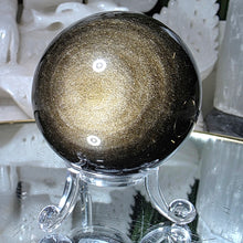 Lade das Bild in den Galerie-Viewer, Obsidian Kugel mit goldenem Flash
