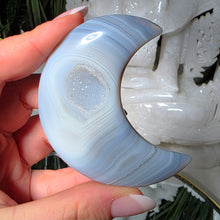 Lade das Bild in den Galerie-Viewer, Achat Druzy Mond
