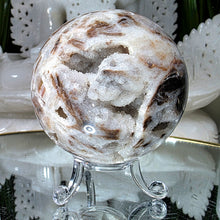 Lade das Bild in den Galerie-Viewer, Sphalerit Kugel mit Stand
