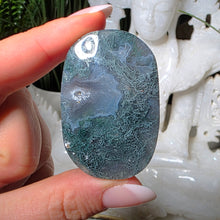 Lade das Bild in den Galerie-Viewer, Moosachat Taschenstein
