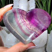 Lade das Bild in den Galerie-Viewer, Fluorit Herz Schale
