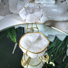 Lade das Bild in den Galerie-Viewer, Quarz Geoden Schmuck Schatulle
