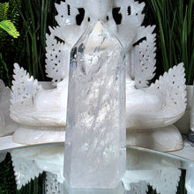 Lade das Bild in den Galerie-Viewer, Bergkristall Turm
