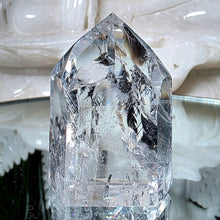 Lade das Bild in den Galerie-Viewer, Bergkristall Turm
