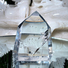 Lade das Bild in den Galerie-Viewer, High Quality Bergkristall Turm
