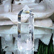 Lade das Bild in den Galerie-Viewer, Bergkristall Turm
