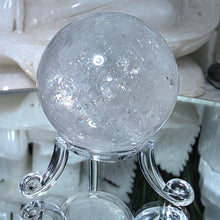 Lade das Bild in den Galerie-Viewer, Calcit Kugel mit Stand
