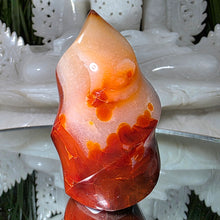 Lade das Bild in den Galerie-Viewer, Karneol Flamme
