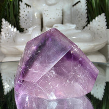 Lade das Bild in den Galerie-Viewer, Amethyst Phantom Freeform
