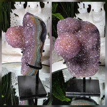 Lade das Bild in den Galerie-Viewer, Amethyst auf Stand
