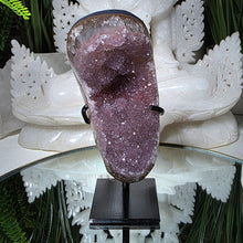 Lade das Bild in den Galerie-Viewer, Amethyst auf Stand
