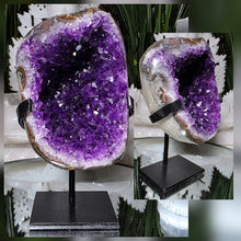 Lade das Bild in den Galerie-Viewer, Amethyst auf Stand
