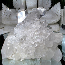 Lade das Bild in den Galerie-Viewer, Bergkristall Stufe
