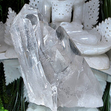 Lade das Bild in den Galerie-Viewer, Bergkristall Stufe
