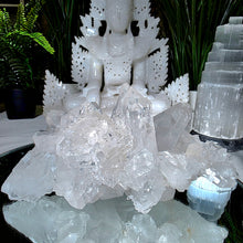 Lade das Bild in den Galerie-Viewer, Bergkristall Stufe
