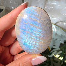 Lade das Bild in den Galerie-Viewer, Sonnenstein Mondstein Handstein
