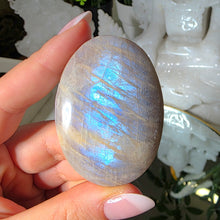 Lade das Bild in den Galerie-Viewer, Sonnenstein Mondstein Handstein
