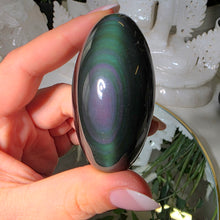 Lade das Bild in den Galerie-Viewer, Regenbogen Obsidian
