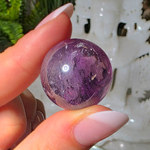Lade das Bild in den Galerie-Viewer, Amethyst Kugel
