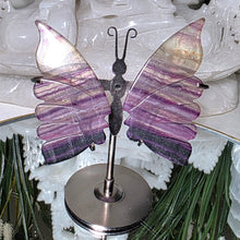 Lade das Bild in den Galerie-Viewer, Fluorit Schmetterling mit Stand
