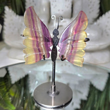 Lade das Bild in den Galerie-Viewer, Fluorit Schmetterling mit Stand
