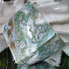 Lade das Bild in den Galerie-Viewer, Moosachat Würfel
