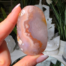 Lade das Bild in den Galerie-Viewer, Flowerachat Taschenstein
