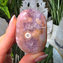 Lade das Bild in den Galerie-Viewer, Flowerachat Taschenstein
