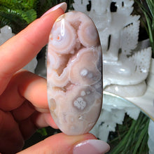 Lade das Bild in den Galerie-Viewer, Flowerachat Taschenstein
