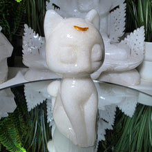 Lade das Bild in den Galerie-Viewer, Katzen Carving
