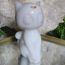 Lade das Bild in den Galerie-Viewer, Katzen Carving
