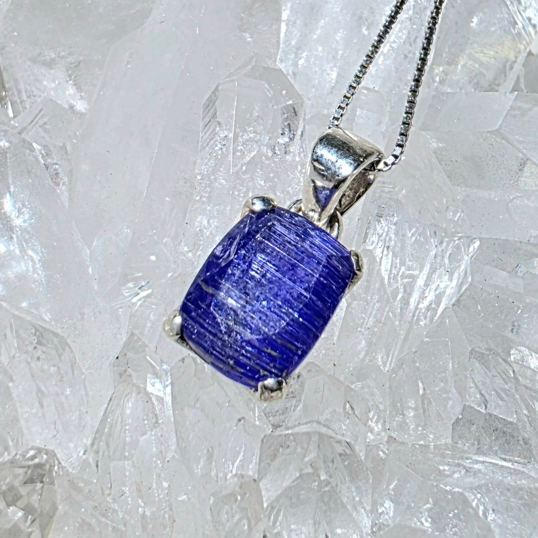 Kettenanhänger Tansanit facettiert Silber