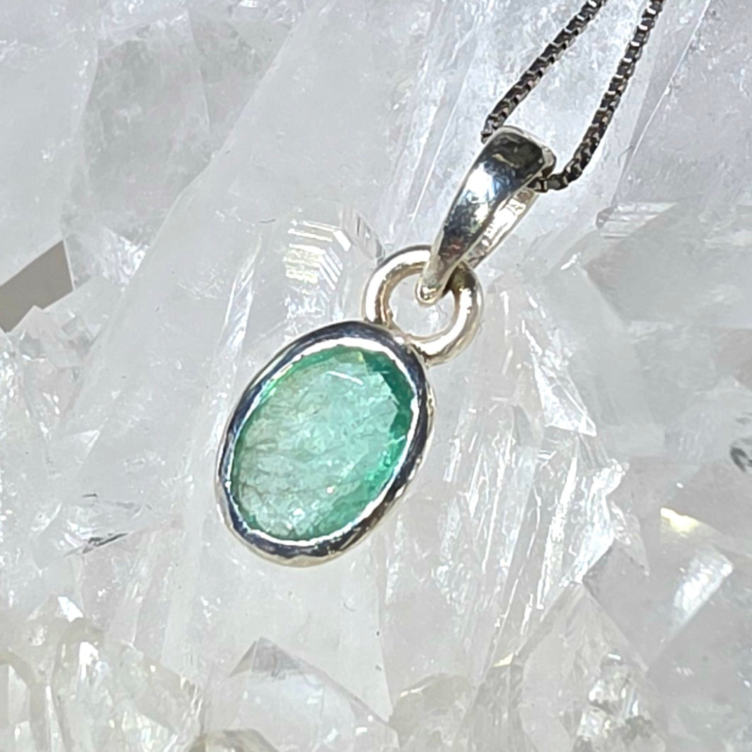 Kettenanhänger Smaragd Silber